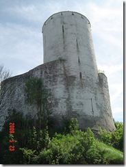 Der gut erhaltene Turm